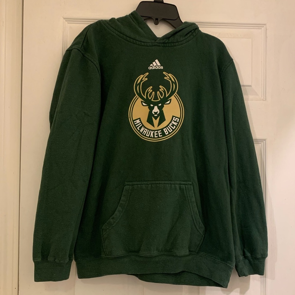 Boys Milwaukee Bucks hoodie